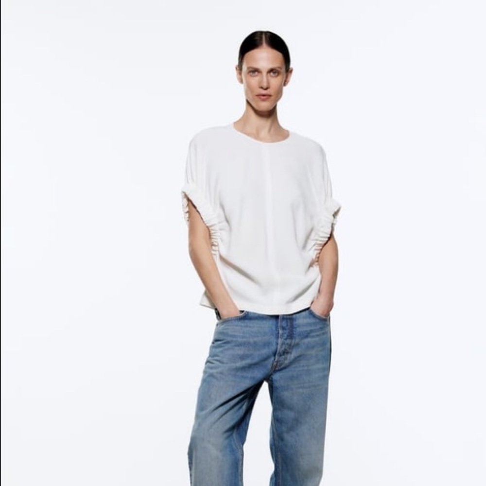 Zara White Short-Sleeve Blouse with Ruched Sleeve Detail